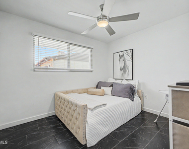 6721 E Mc Dowell Road - Photo Thumbnail 11