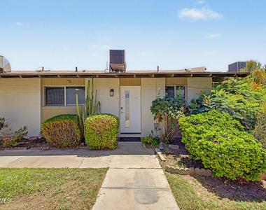 6721 E Mc Dowell Road - Photo Thumbnail 21