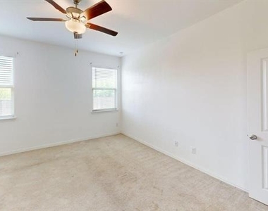 1108 Chip Street - Photo Thumbnail 9