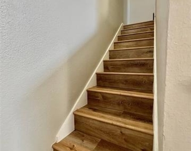2301 Basil Drive - Photo Thumbnail 9