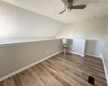 2301 Basil Drive - Photo Thumbnail 11