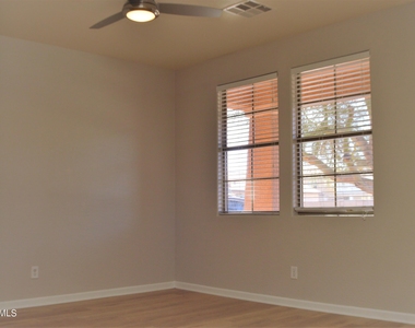 45666 W Tucker Road - Photo Thumbnail 6