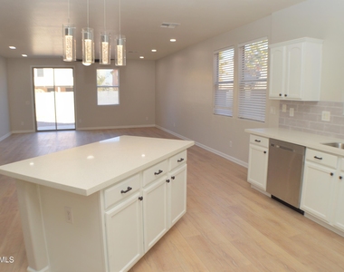 45666 W Tucker Road - Photo Thumbnail 13