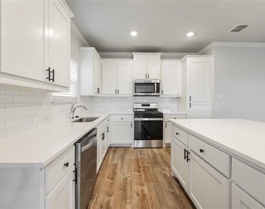 354 Rock Acre Drive - Photo Thumbnail 3