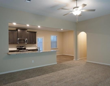 1823 Dahlia Way - Photo Thumbnail 13