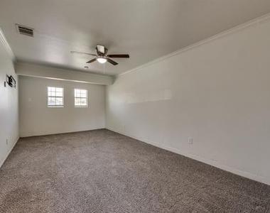 7704 Woodspan Drive - Photo Thumbnail 12