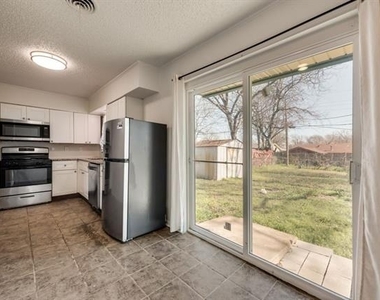 7704 Woodspan Drive - Photo Thumbnail 5