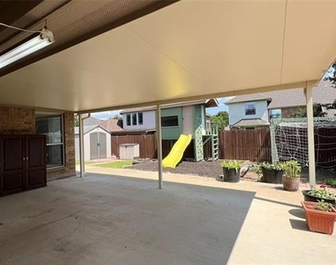 5823 Sunny Meadow Lane - Photo Thumbnail 19