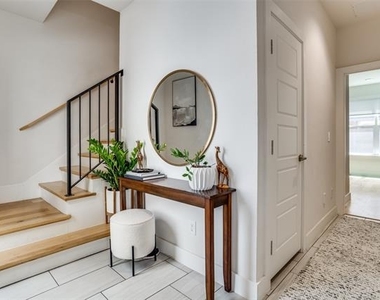 2452 Thatcher Drive - Photo Thumbnail 6