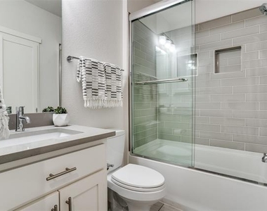 2452 Thatcher Drive - Photo Thumbnail 28