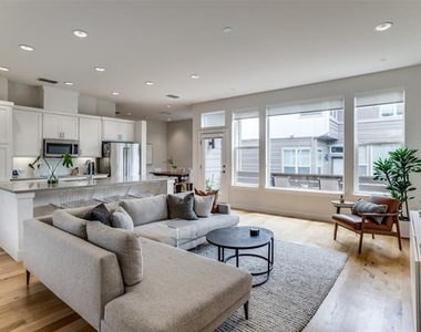 2452 Thatcher Drive - Photo Thumbnail 10