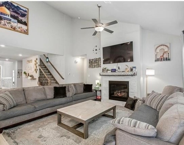 2437 Pinnacle Place - Photo Thumbnail 15