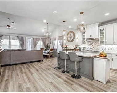 2437 Pinnacle Place - Photo Thumbnail 7