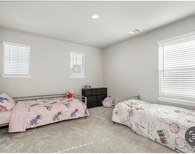 2437 Pinnacle Place - Photo Thumbnail 31