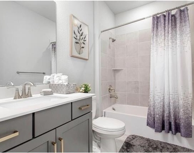 2437 Pinnacle Place - Photo Thumbnail 4