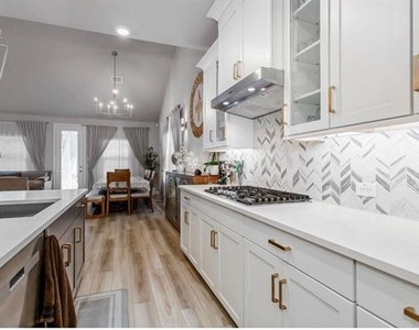 2437 Pinnacle Place - Photo Thumbnail 12