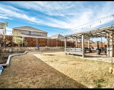 2437 Pinnacle Place - Photo Thumbnail 34