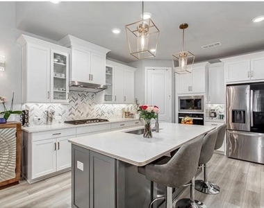 2437 Pinnacle Place - Photo Thumbnail 8