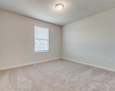 3527 Chestnut Oak Drive - Photo Thumbnail 27