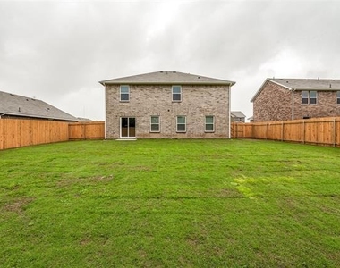3527 Chestnut Oak Drive - Photo Thumbnail 4