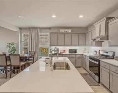 11536 Harp Lane - Photo Thumbnail 14
