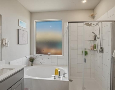 11536 Harp Lane - Photo Thumbnail 20