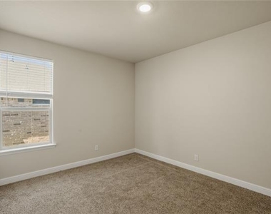 11536 Harp Lane - Photo Thumbnail 23