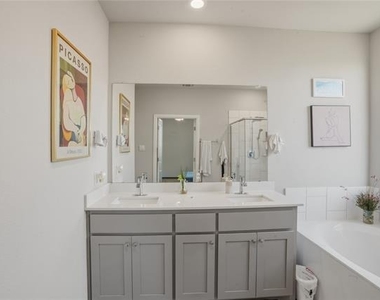 11536 Harp Lane - Photo Thumbnail 19
