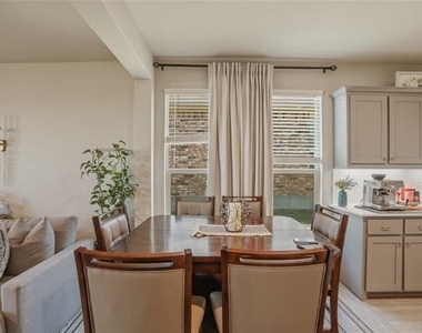 11536 Harp Lane - Photo Thumbnail 9