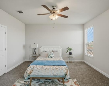 11536 Harp Lane - Photo Thumbnail 18