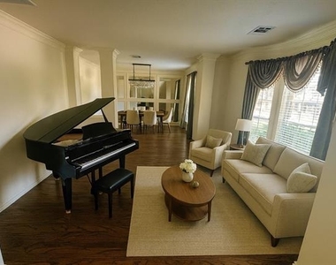 2428 Brycewood Lane - Photo Thumbnail 10