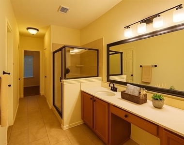 2428 Brycewood Lane - Photo Thumbnail 6