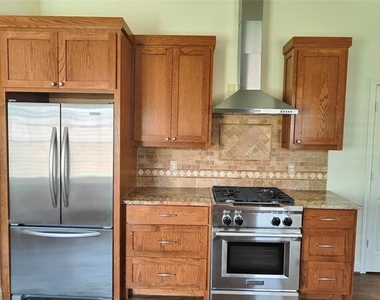 4832 Bull Run Drive - Photo Thumbnail 9