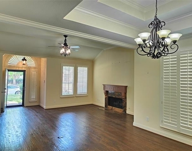 4832 Bull Run Drive - Photo Thumbnail 4