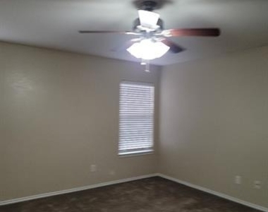1340 Gayle Street - Photo Thumbnail 10