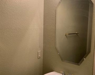 3633 Kimble Drive - Photo Thumbnail 15