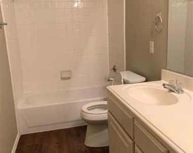 3633 Kimble Drive - Photo Thumbnail 13