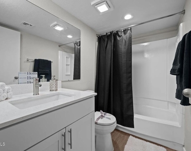 4620 W Mcdowell Road - Photo Thumbnail 7