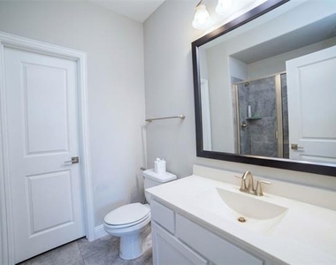 2609 Hammock Lake Drive - Photo Thumbnail 24