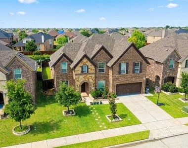 2609 Hammock Lake Drive - Photo Thumbnail 2