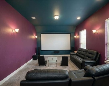 2609 Hammock Lake Drive - Photo Thumbnail 36