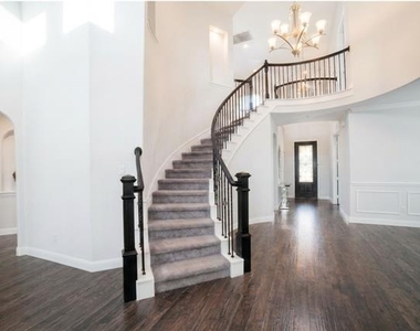 2609 Hammock Lake Drive - Photo Thumbnail 5