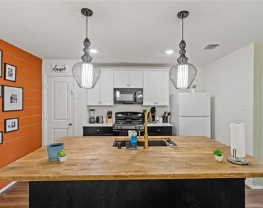 1602 Westfall Drive - Photo Thumbnail 30