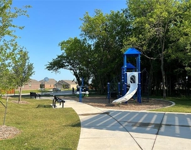 1602 Westfall Drive - Photo Thumbnail 23