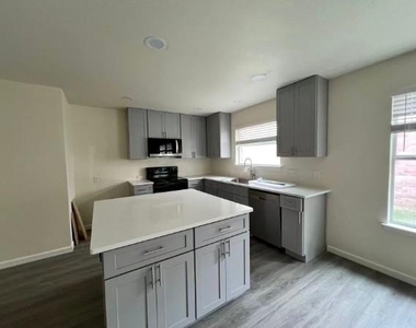9221 Goldenview Drive - Photo Thumbnail 1