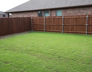 15529 Leaside Drive - Photo Thumbnail 19