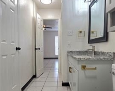 301 Sherry Street - Photo Thumbnail 8