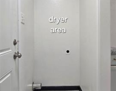 301 Sherry Street - Photo Thumbnail 15