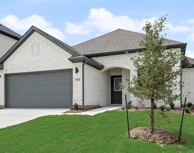 704 Summerberry Drive - Photo Thumbnail 1