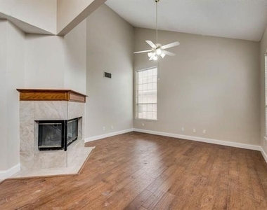 3009 Larkspur Court - Photo Thumbnail 1